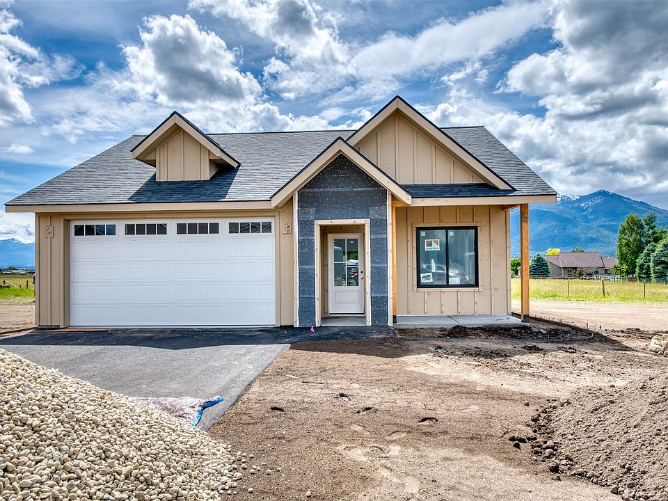 1st image of 303 Sassafras Ct