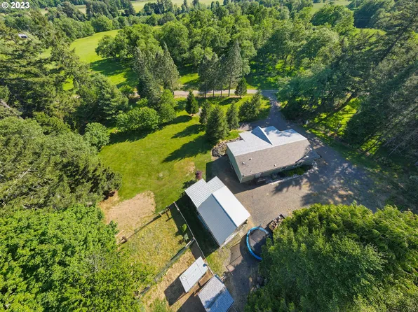 19266 Highway 138 W, Oakland, OR 97462