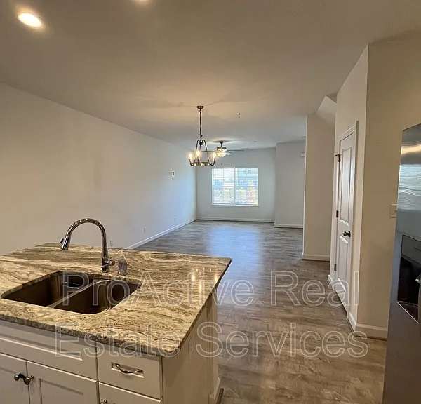 4323 Pinter Ln — Photo 16