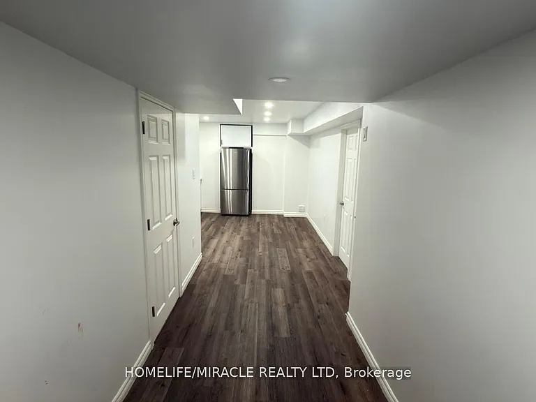 147 Yates Dr — Photo 5