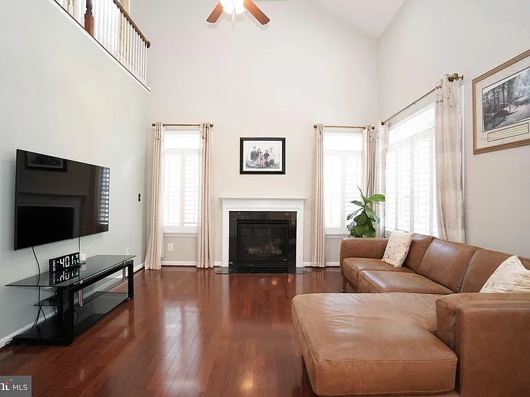 20779 Crescent Pointe Pl — Photo 10