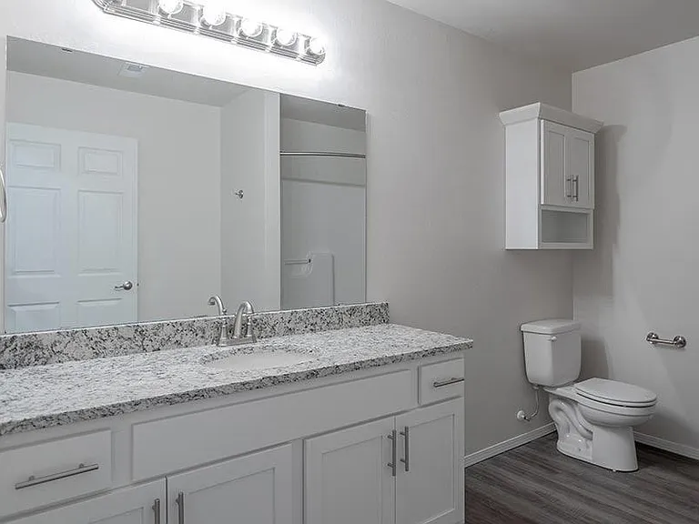 THE CORNERSTONE APARTMENT HOMES — Photo 7