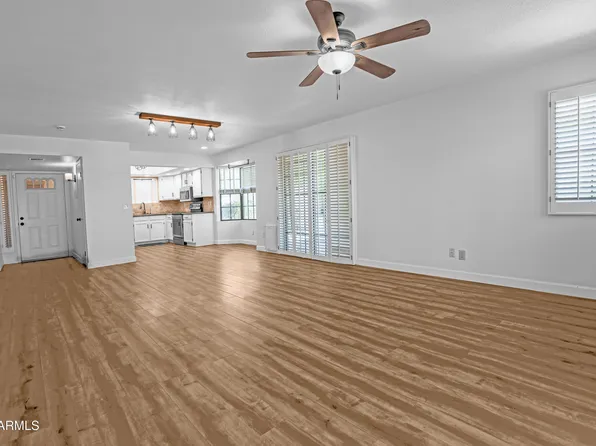 4225 E SANDIA Street, Phoenix, AZ 85044