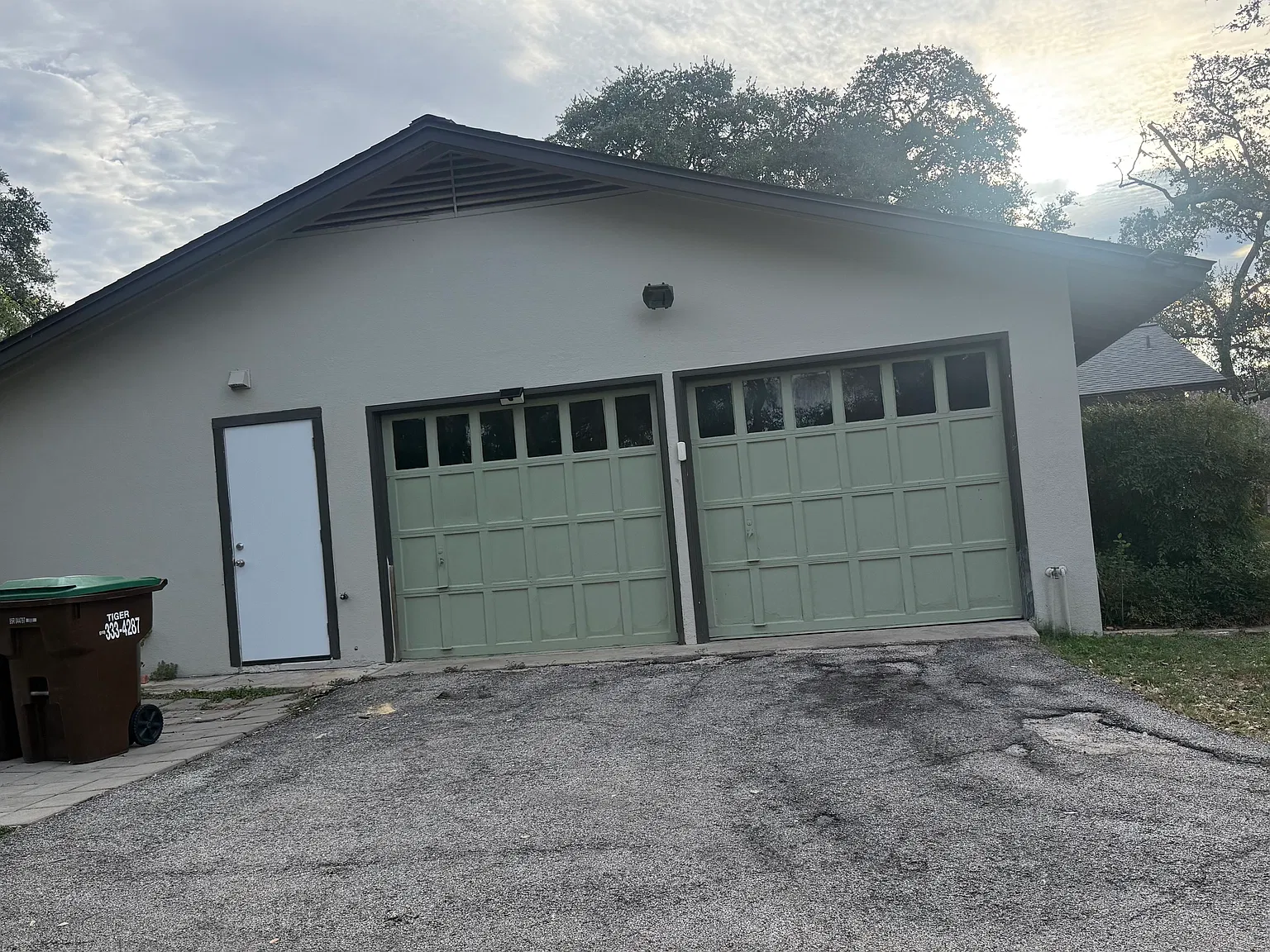 102 Yosemite Dr — Photo 3