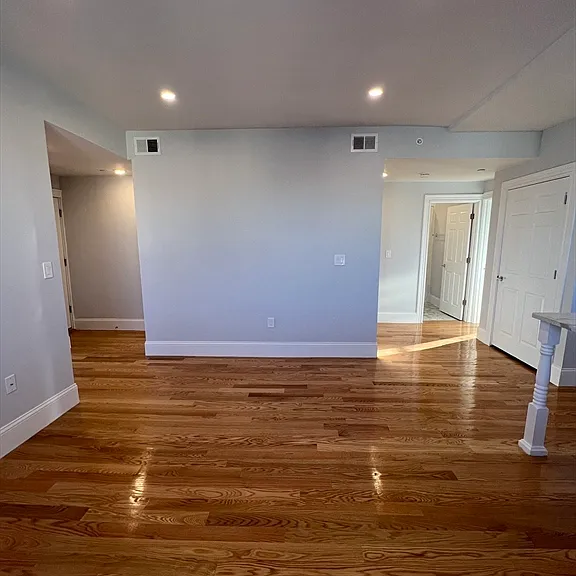 75 Winchester St #1 — Photo 11