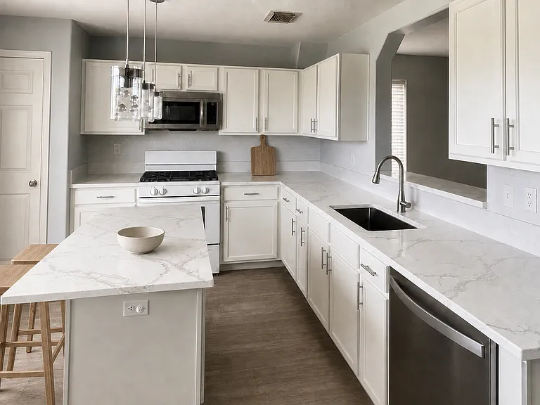 910 Slate Valley Ln — Photo 2