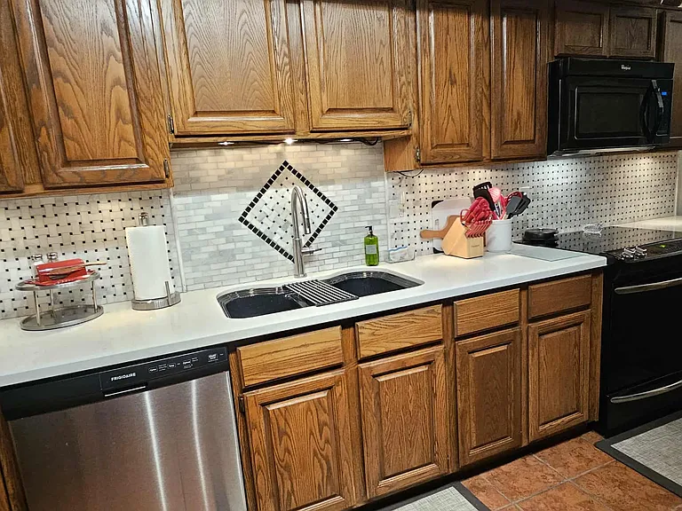 9350 E Speedway Blvd #29 — Photo 7