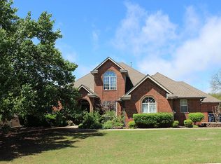 1806 Henson Ct, Shawnee, OK 74804