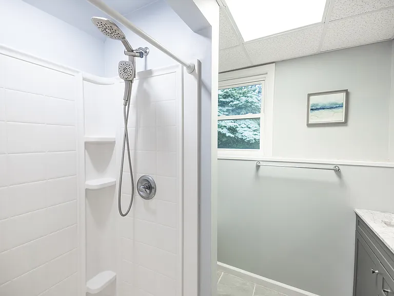 384 Walnut St — Photo 20