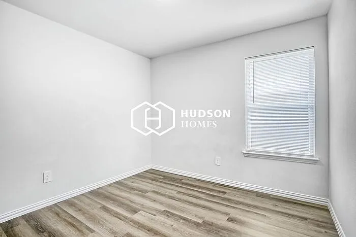 433 Shorty St — Photo 10