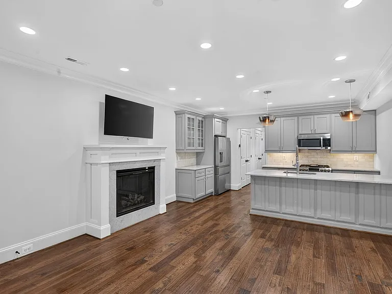 1717 Euclid St NW #1 — Photo 10