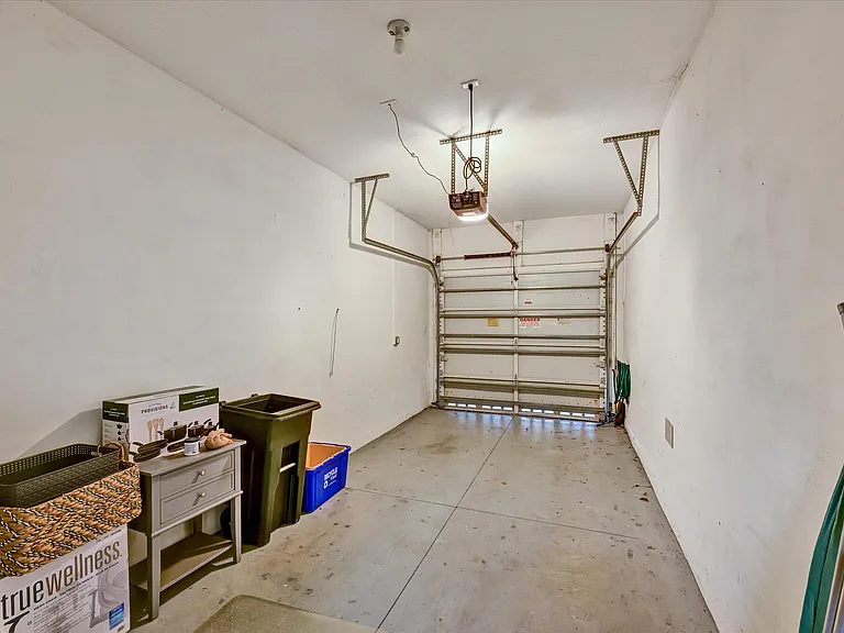 4870 Bonsai Cir #100 — Photo 36
