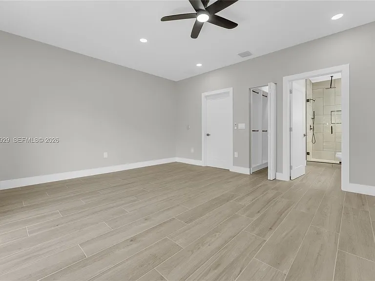 1816 NW 49th St — Photo 14