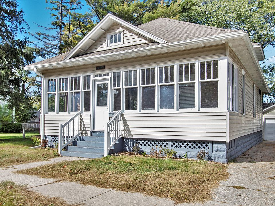1st image of 1327 Columbus Ave