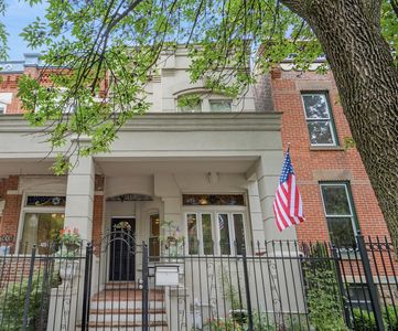 915 S Oakley Blvd, Chicago, IL, 60612