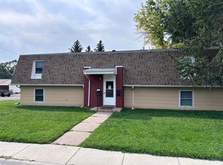 2545 E 9th St, Cheyenne, WY 82001