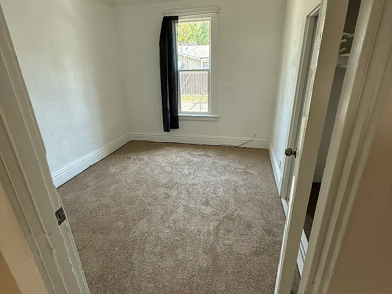 116 Forrest Ave — Photo 9