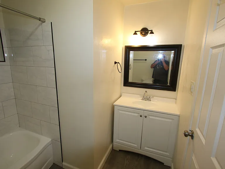 210 W Lemon Ave — Photo 22