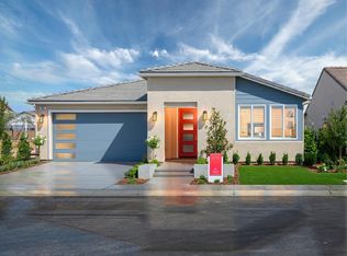 956 W Pinnacle Dr, Madera, CA