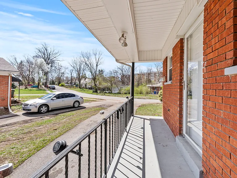 141 Delmont Dr #141 — Photo 23