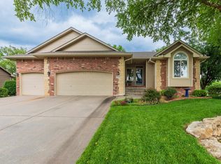 3224 N Forest Ridge St, Wichita, KS 67205