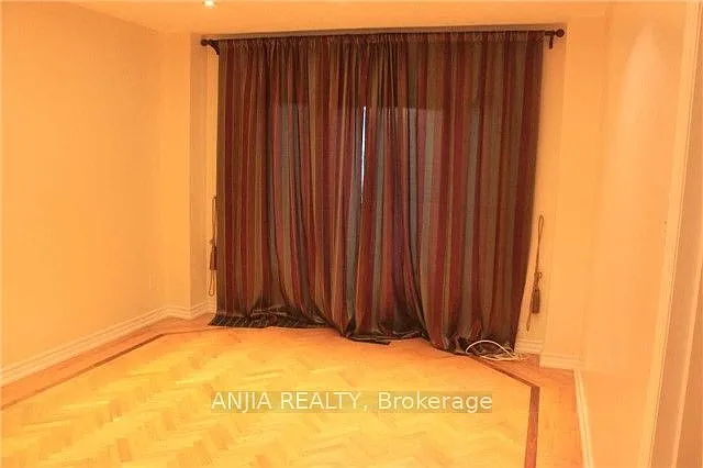 6 bed, $4,200 — Photo 2