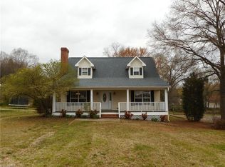 403 N Ayersville Rd, Mayodan, NC 27027