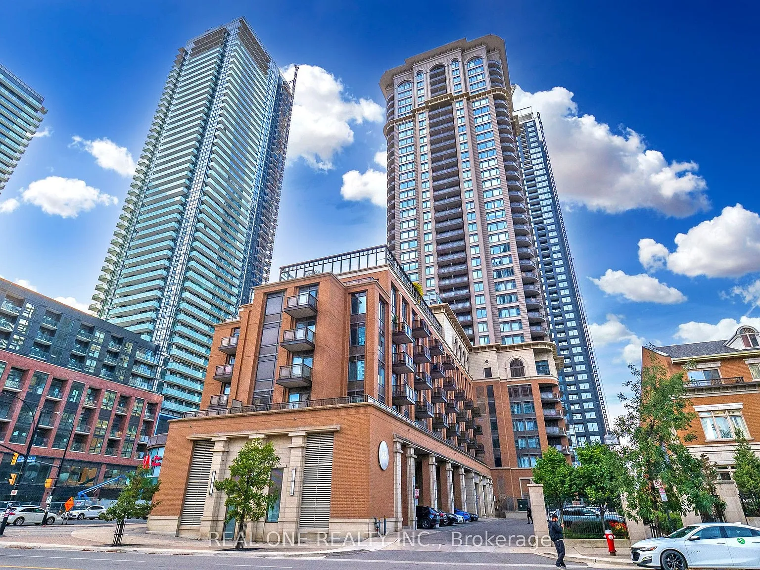 2 bed, $2,100 — Photo 1