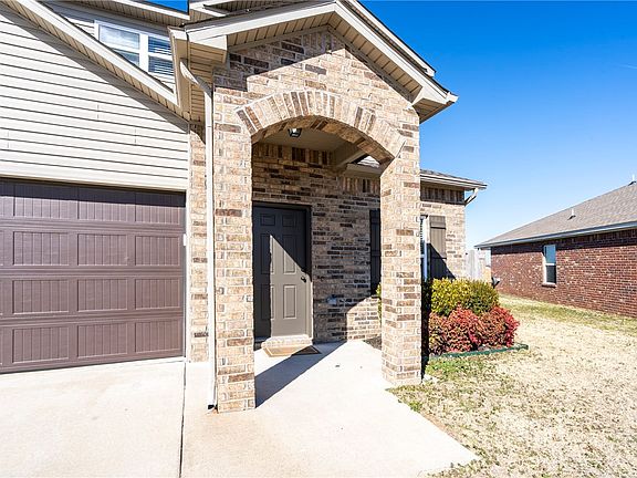 3rd image of 4424 Cornwall St