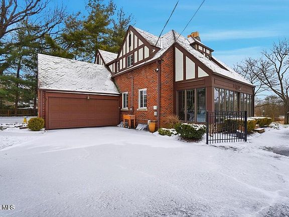 4th image of 4028 Brookside Rd