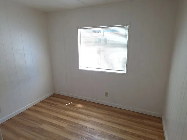 3327 Green Ave — Photo 21