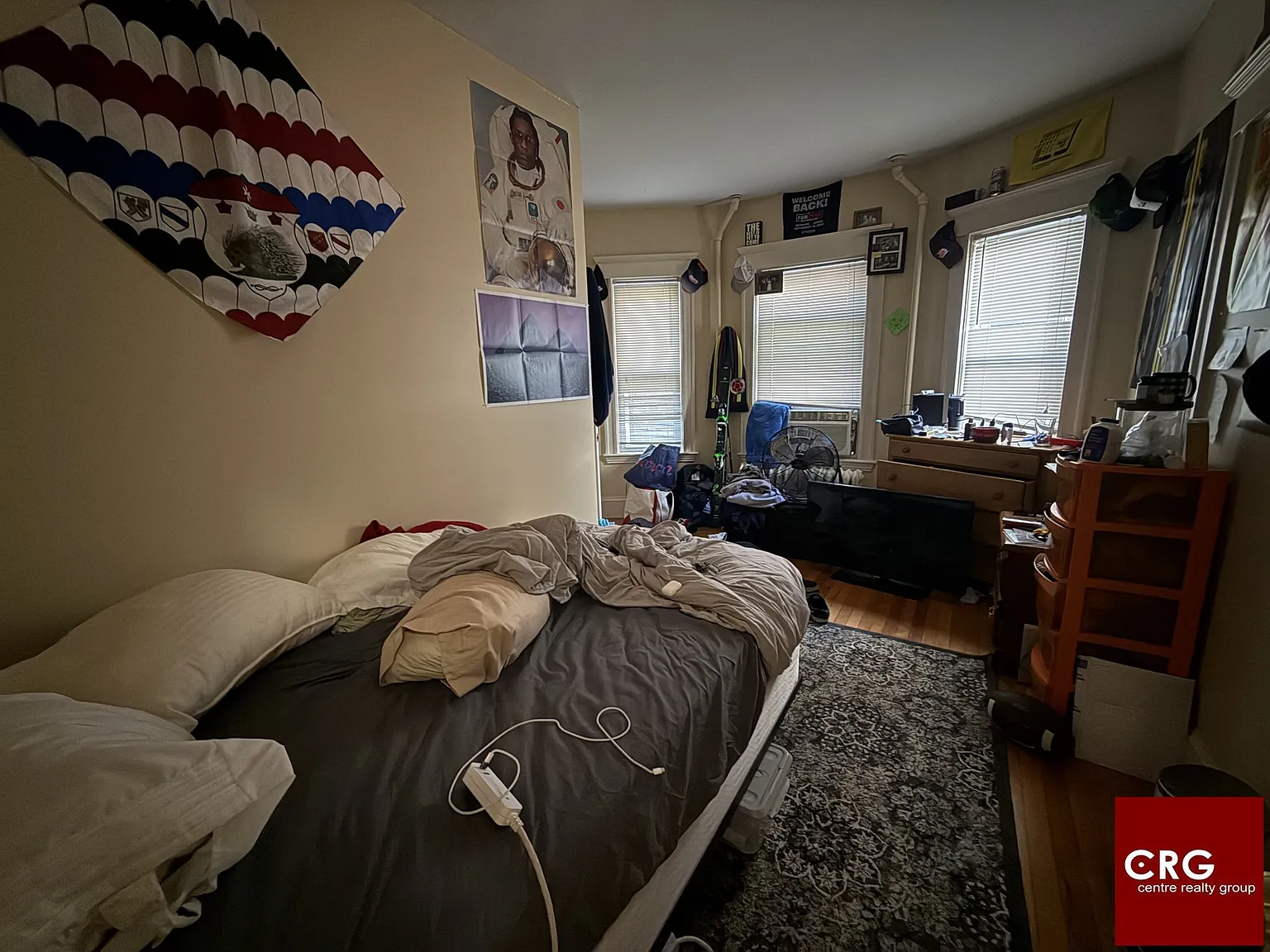4 bed, 2.0 bath, $4,150 — Photo 2