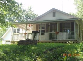 27266 Beltrees Rd, Godfrey, IL 62035