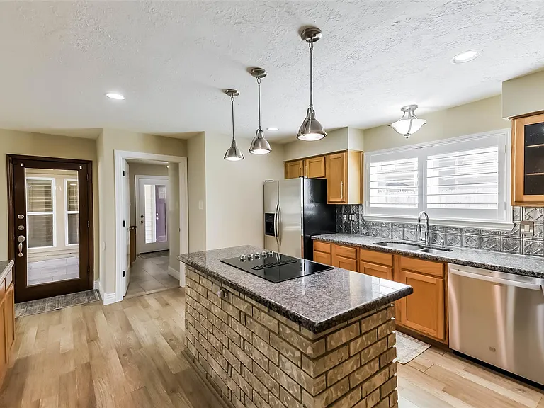 3911 Cherry Forest Dr — Photo 13