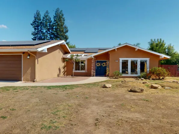 188 Lyon Ave, Sanger, CA 93657