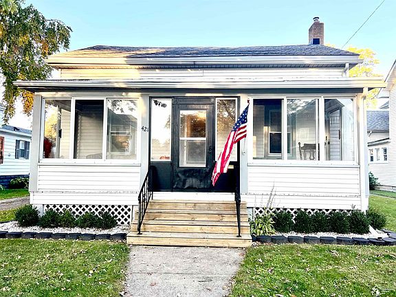 2nd image of 421 E 3rd St