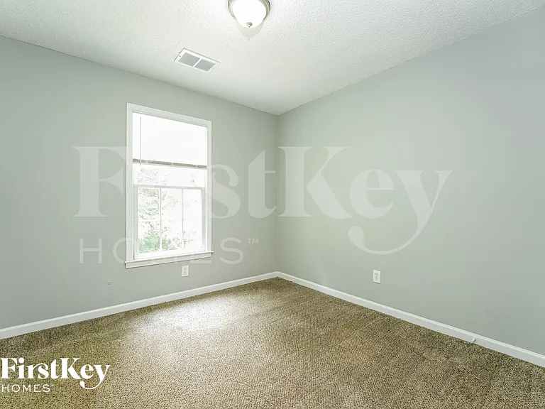 5565 Westberry Ln — Photo 12