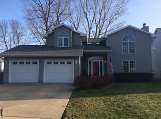 3532 N Hillsborough Dr, Appleton, WI 54911