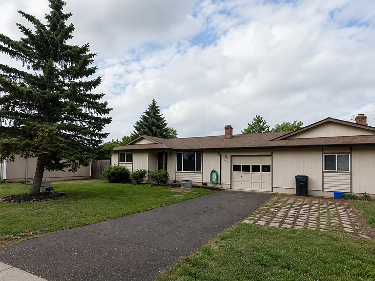 4461-4463 Hilton Dr #4463 HILTON DR — Photo 2