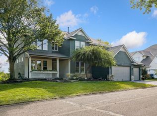 27125 Marsh Pointe Ct, Shorewood, MN 55331