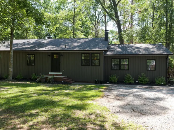 1100 Spivey Road, Whiteville, NC 28472