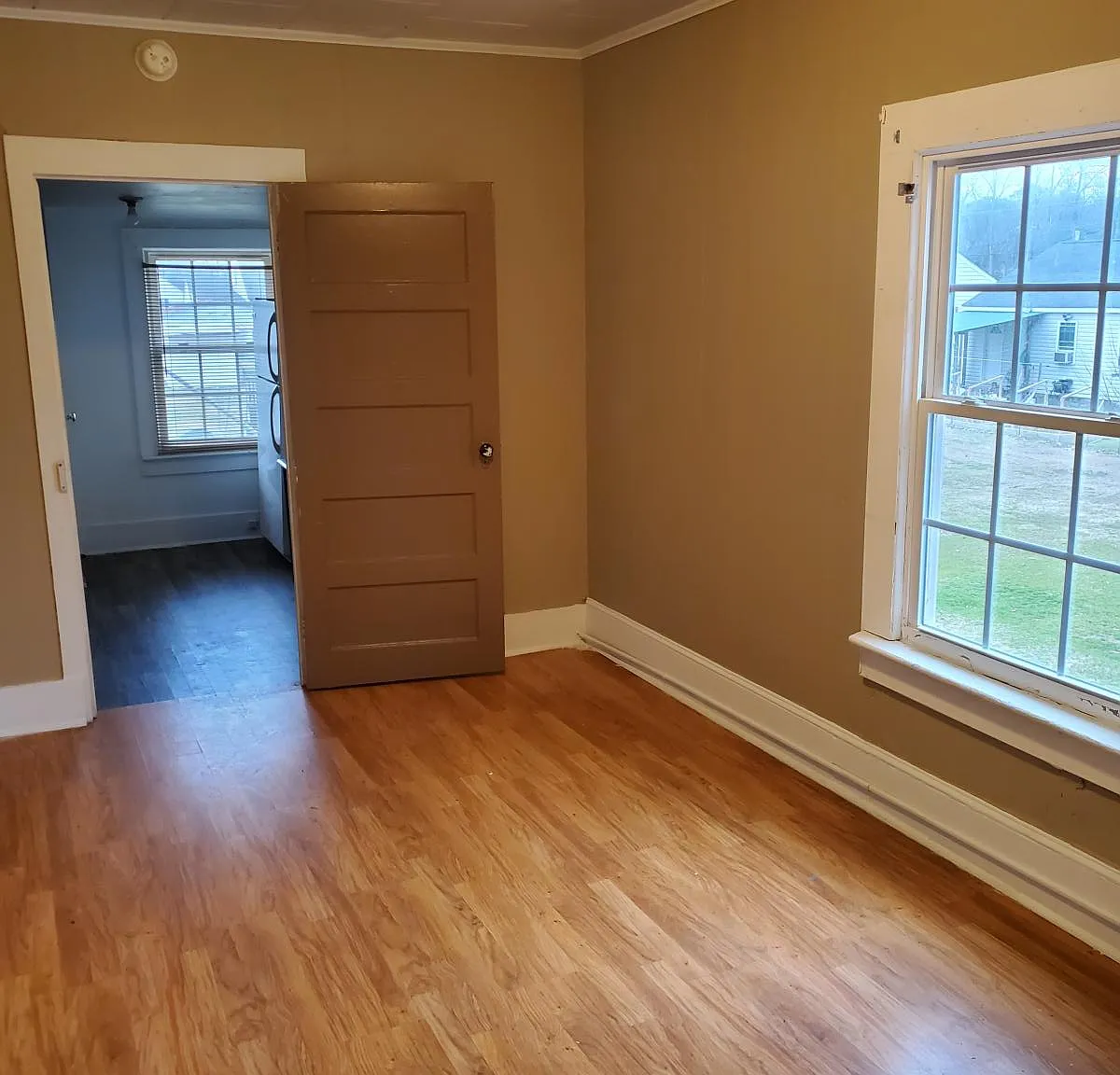 106 E. Green St - 4 — Photo 2