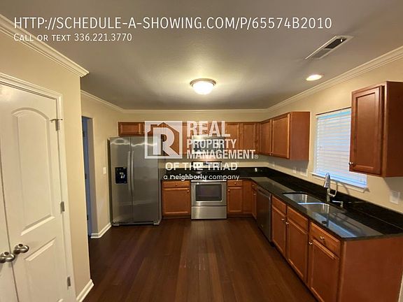 2nd image of 127 Swan Haven Ln