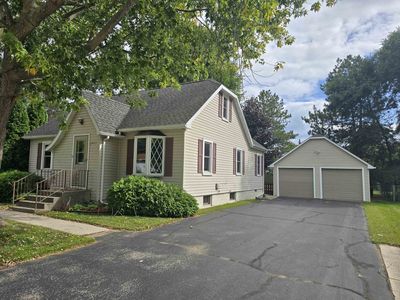 2413 45th St, Two Rivers, WI, 54241