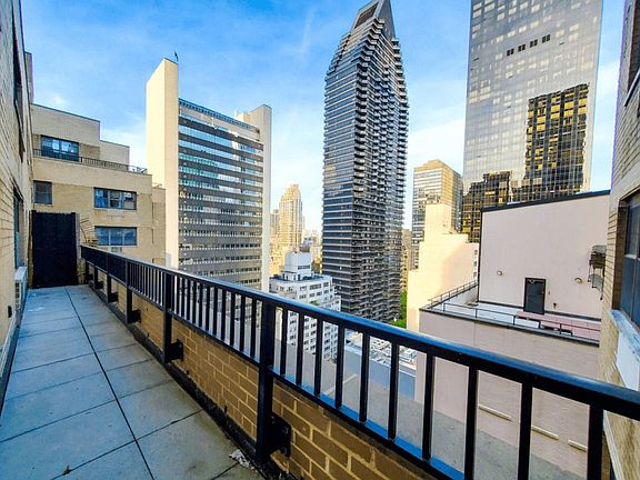 5th image of 301 E 47th St APT 20P