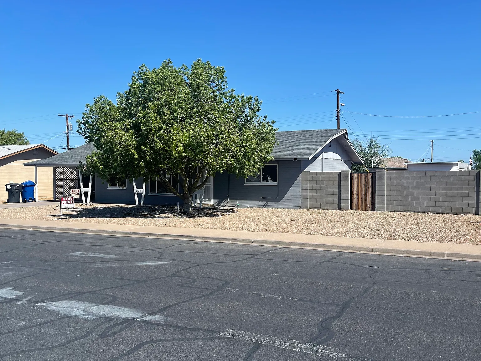 3 bed, 1300 sqft, $2,200 — Photo 3