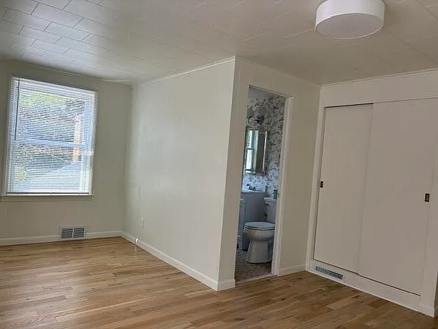 715 Linda Vista St — Photo 16