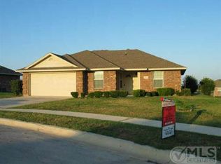 1700 N Cates St, Decatur, TX 76234