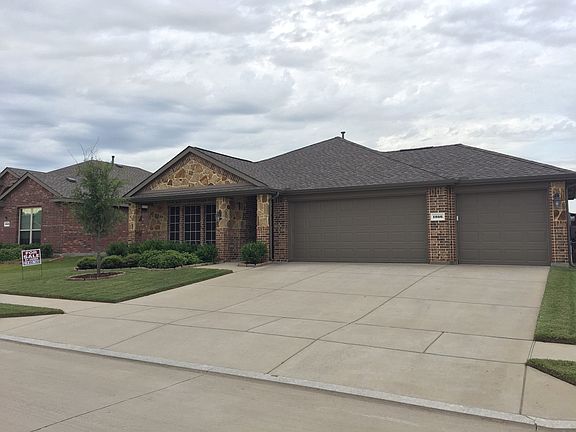 3rd image of 1056 Mercury Dr