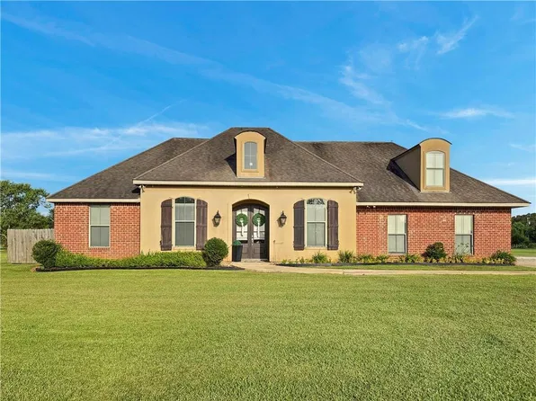 117 Highland Crest Dr, Covington, LA 70435